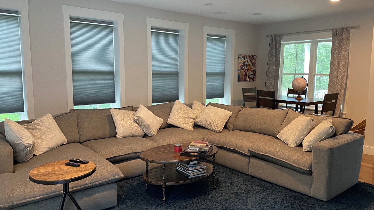 Photo of Livingroom in Saratoga Springs