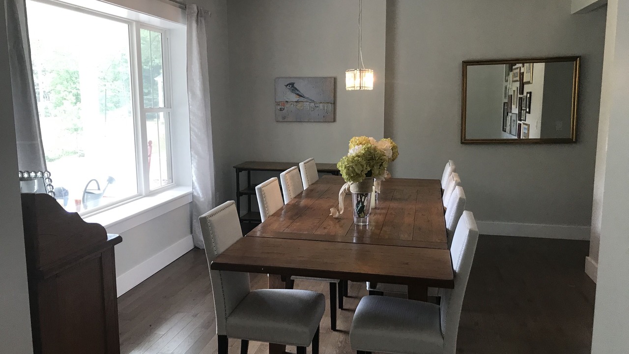 Photo of Livingroom in Saratoga Springs