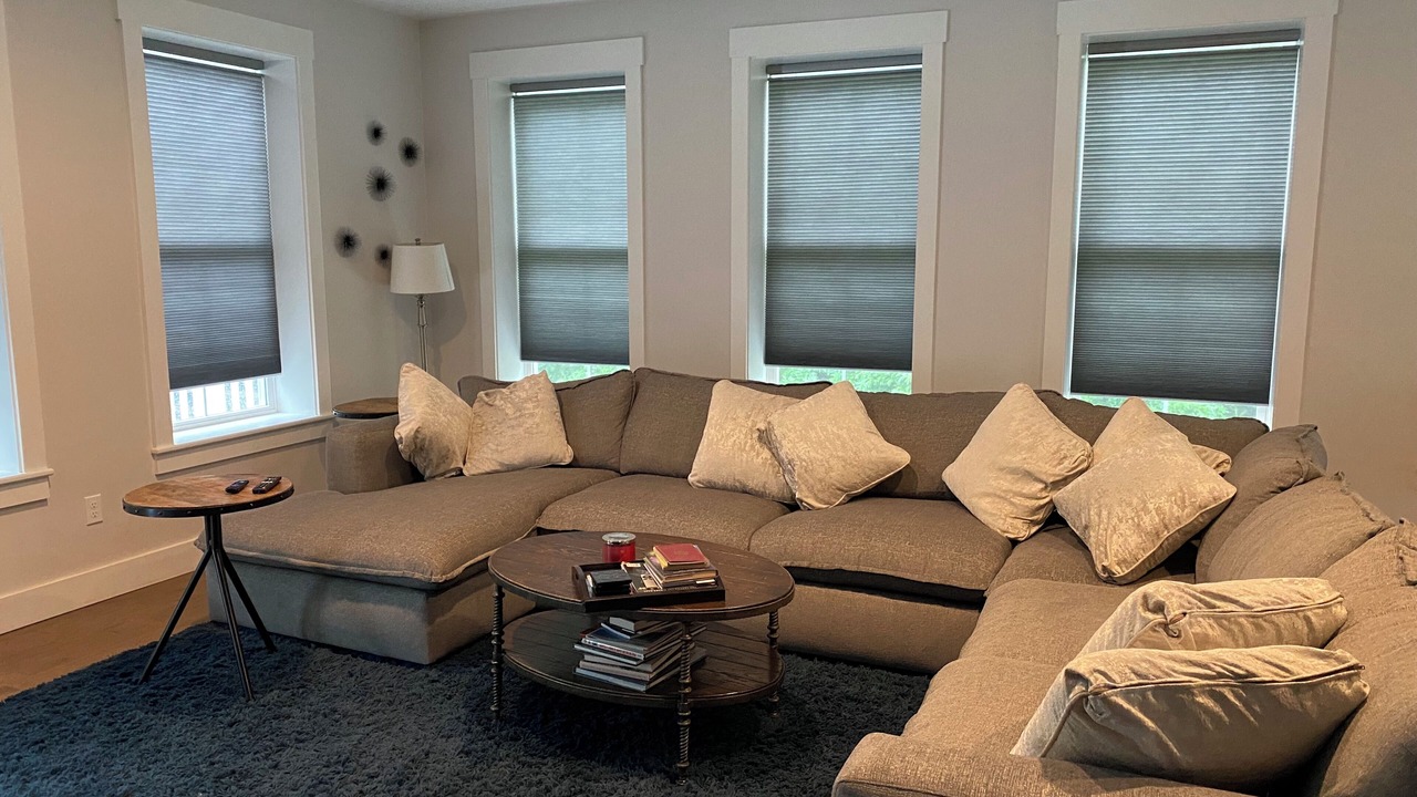 Photo of Livingroom in Saratoga Springs