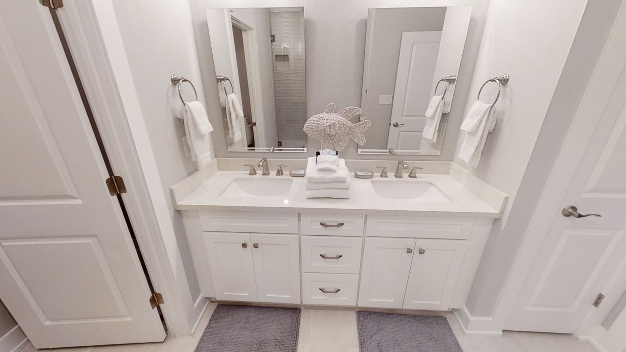 Photo of Bathroom in El Centro Beach