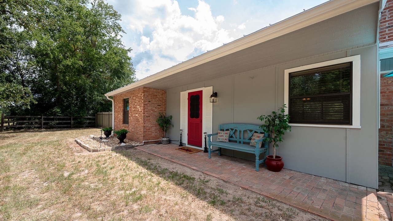 Photo of Patio Balcony in Wixon Valley