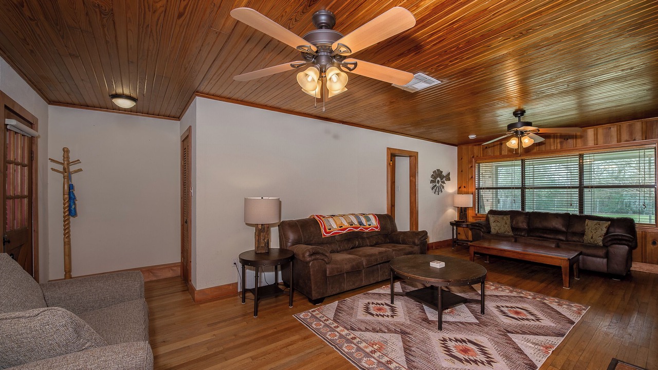Photo of Livingroom in Wixon Valley