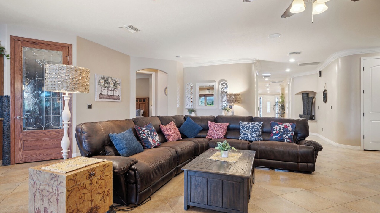 Photo of Livingroom in Mohave Valley
