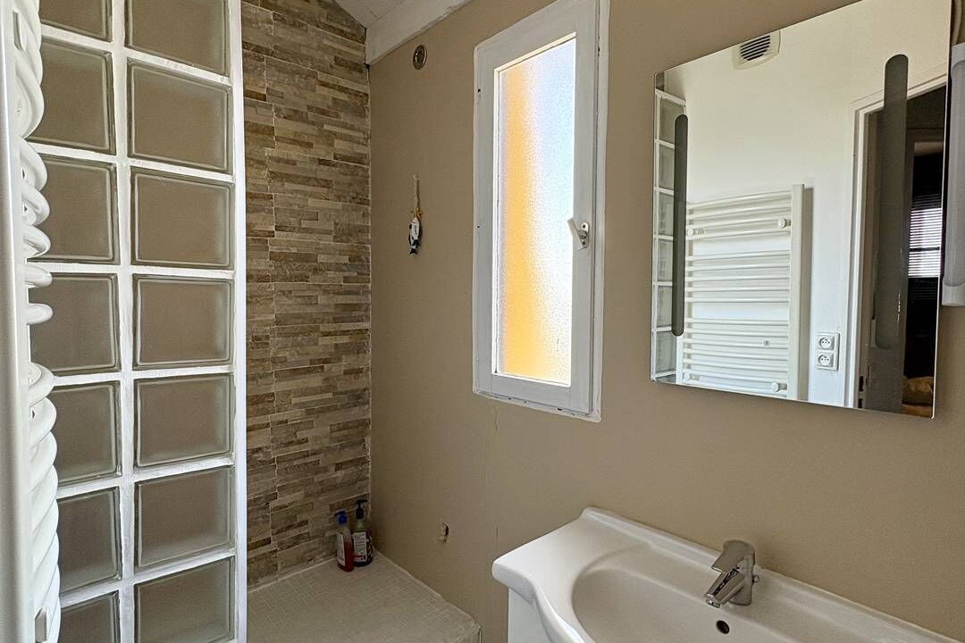 Photo of Bathroom in Le Barcares