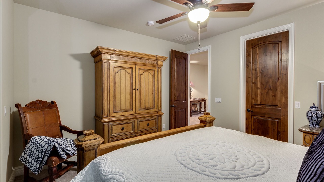 Photo of Bedroom in Cave Creek