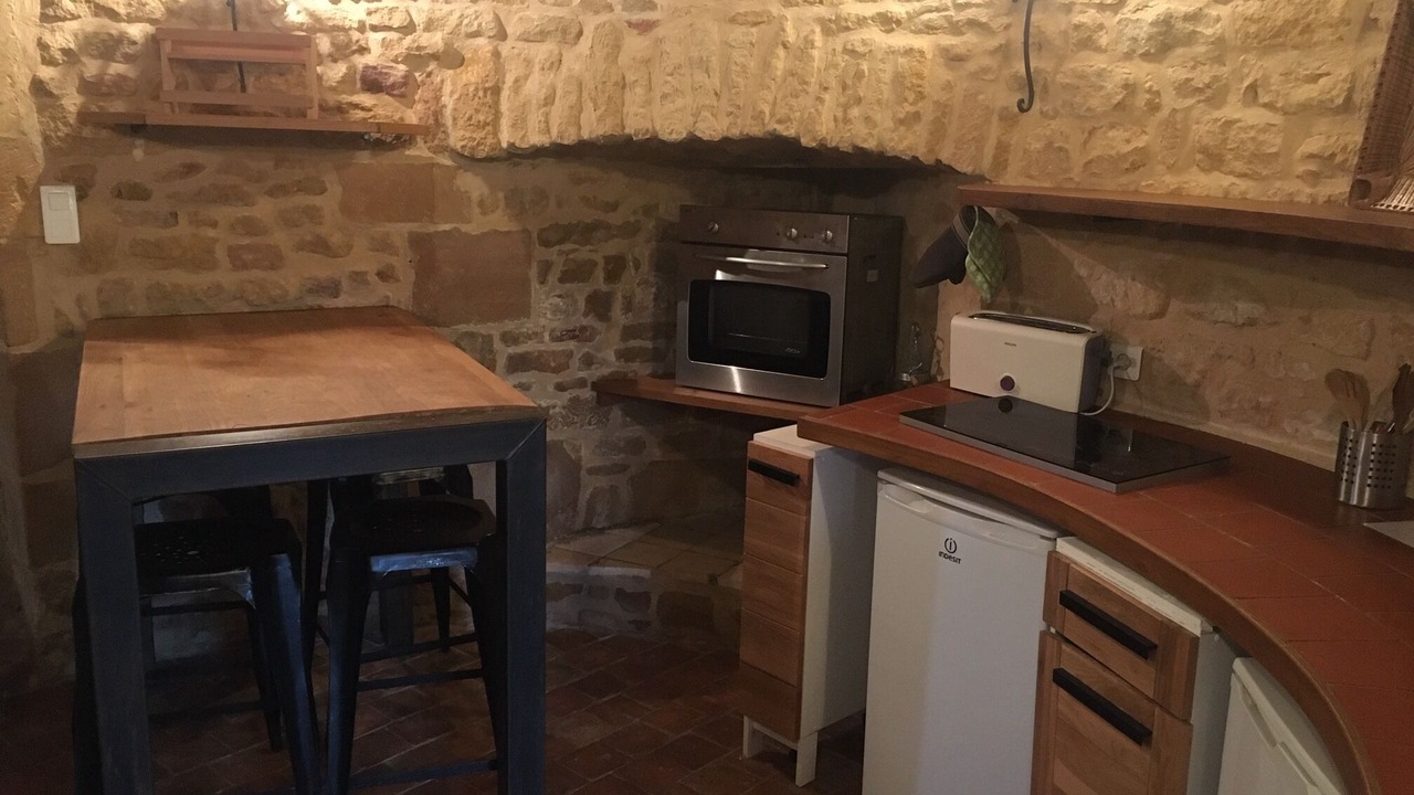 Photo of Kitchen in Saint-Vincent-Bragny