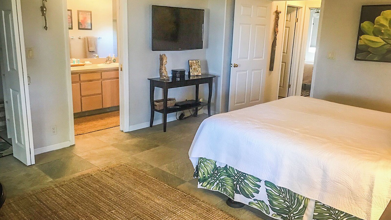 Photo of Bedroom in Bluffs