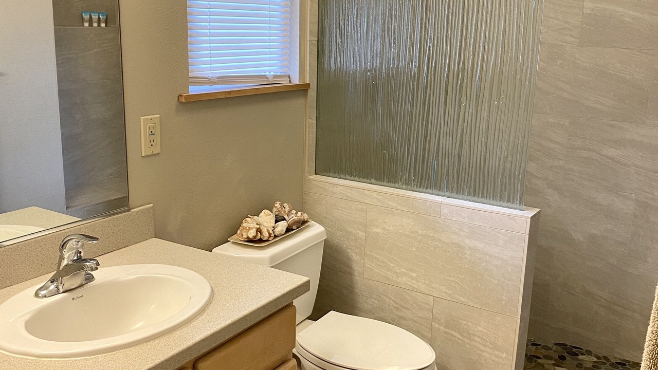 Photo of Bathroom in Bluffs