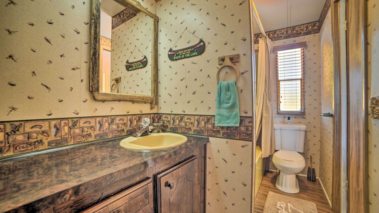 Photo of Bathroom in Murray