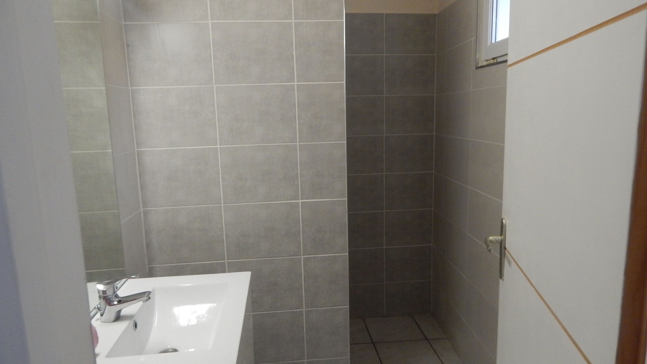Photo of Bathroom in Coursan
