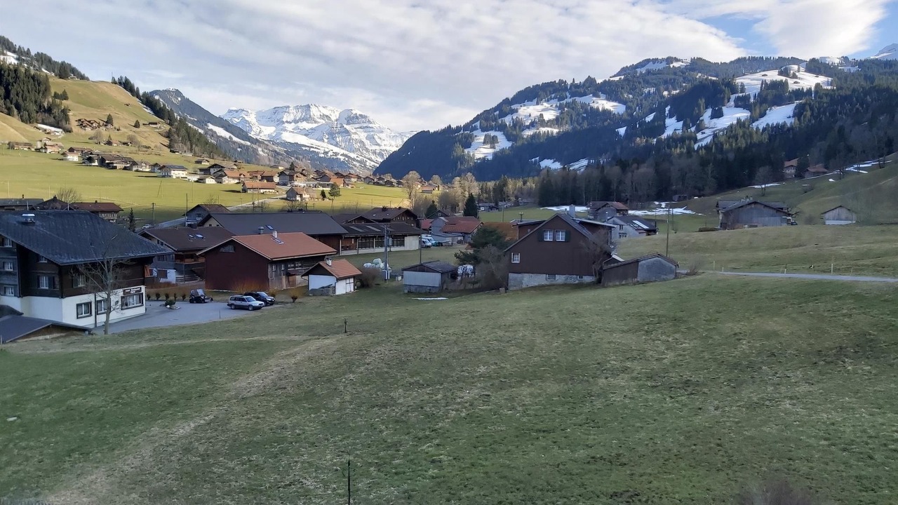 Photo of Others in Oeschseite