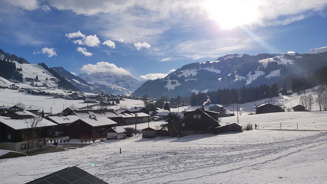 Photo of Others in Oeschseite