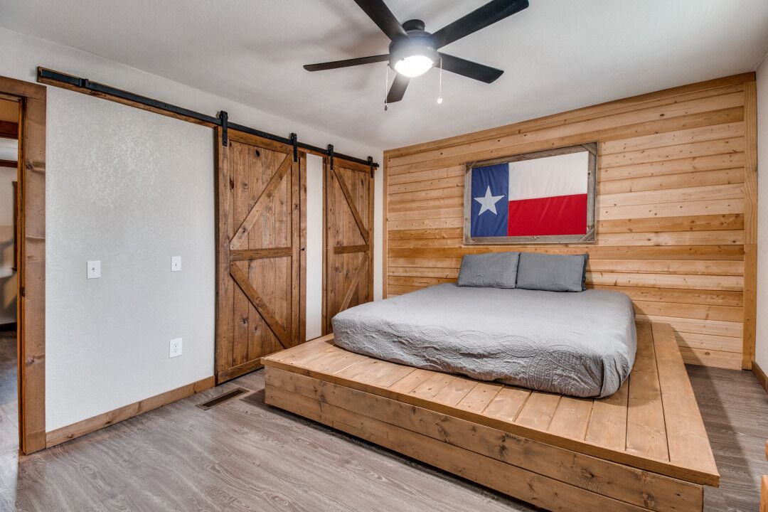 Photo of Bedroom in Pottsboro