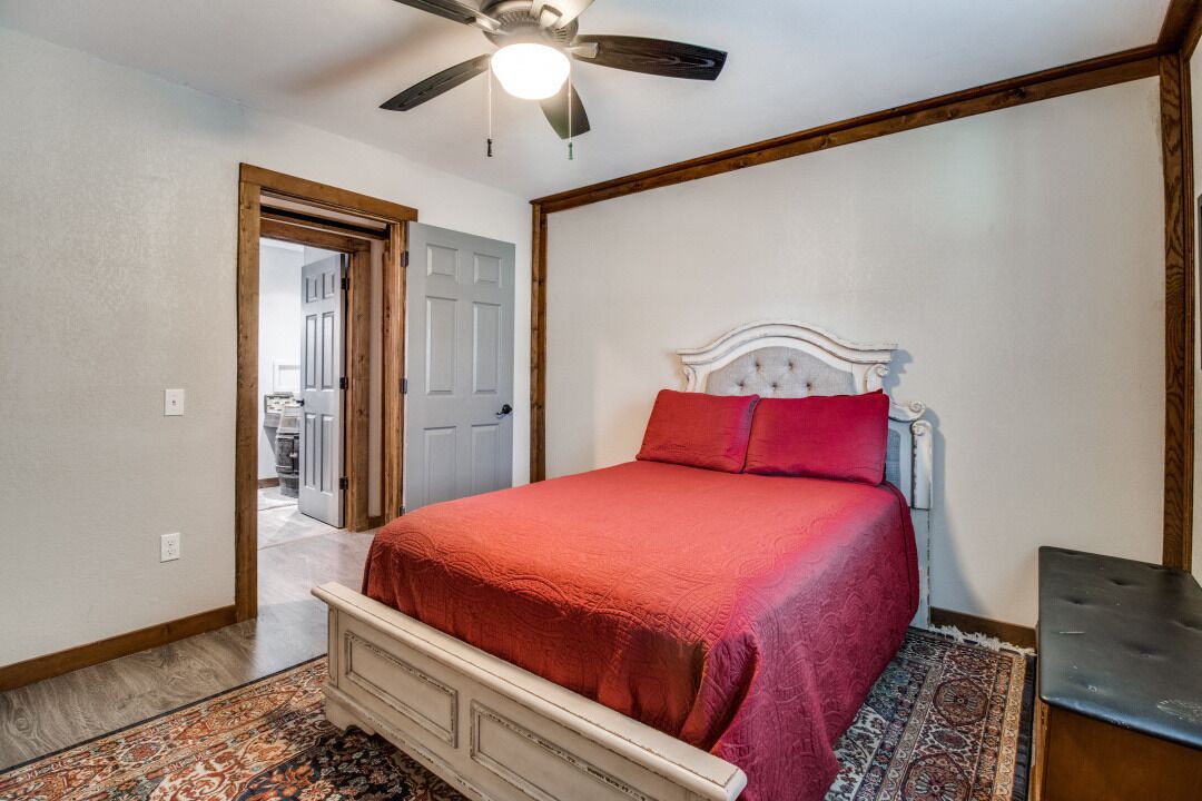 Photo of Bedroom in Pottsboro