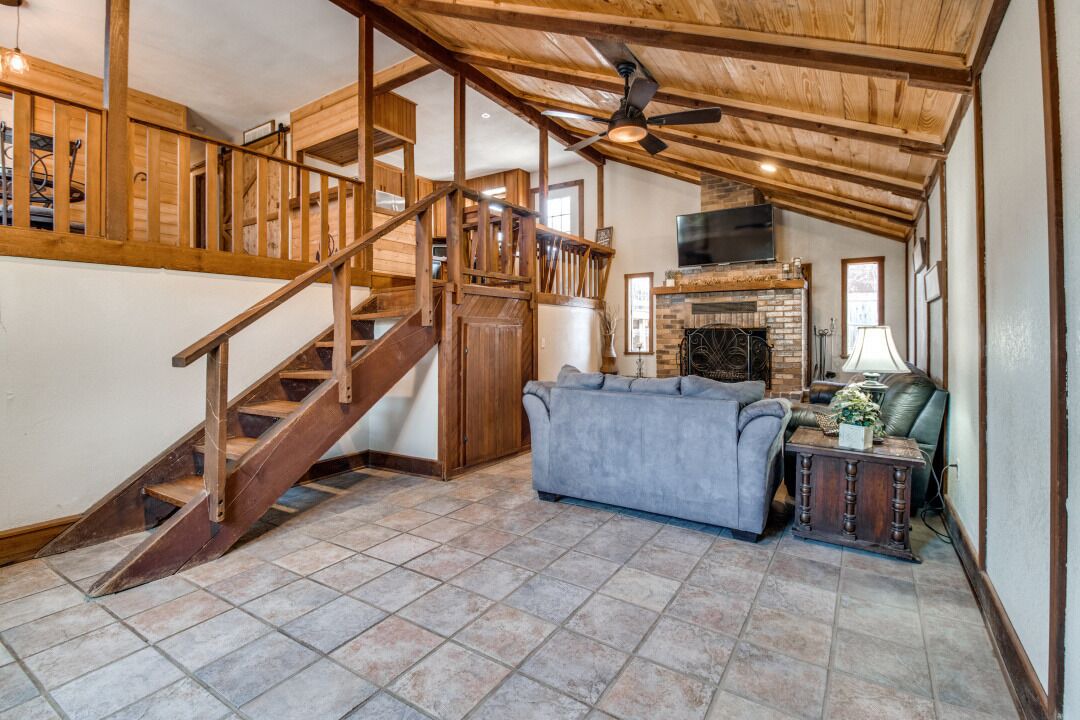 Photo of Livingroom in Pottsboro