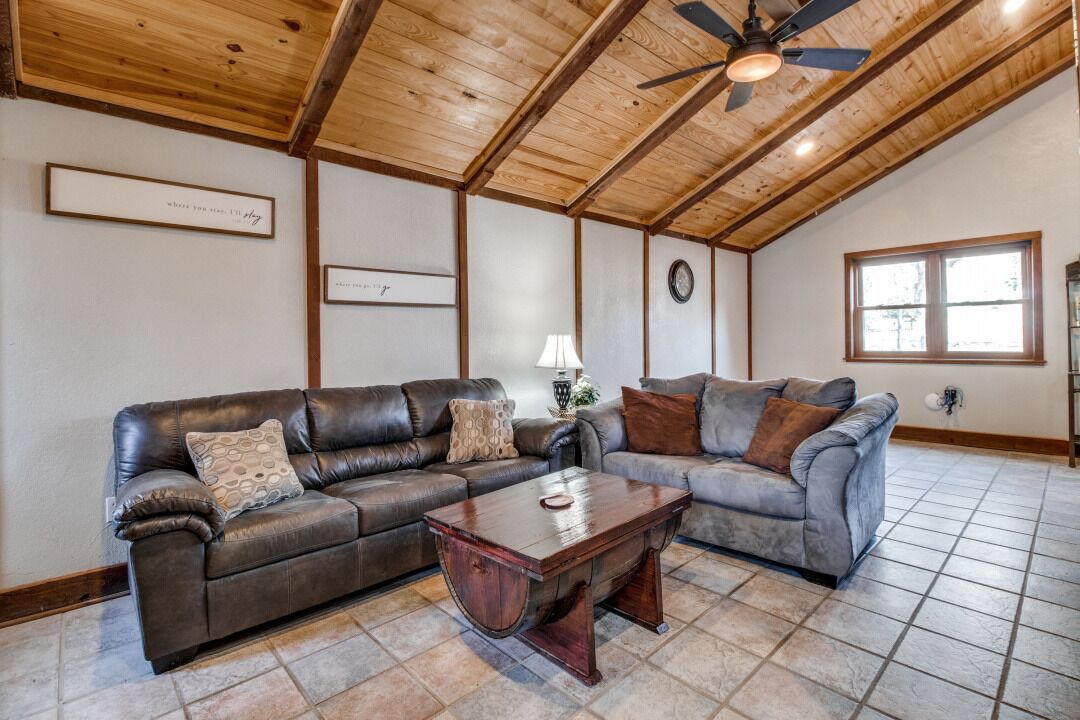 Photo of Livingroom in Pottsboro