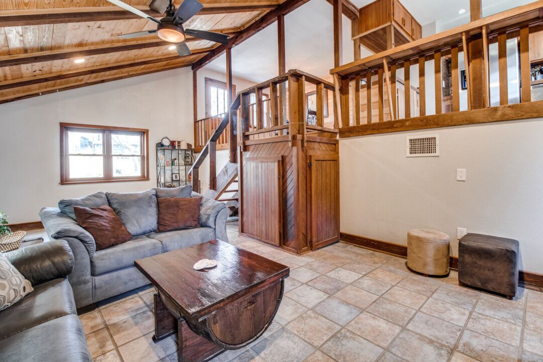 Photo of Livingroom in Pottsboro