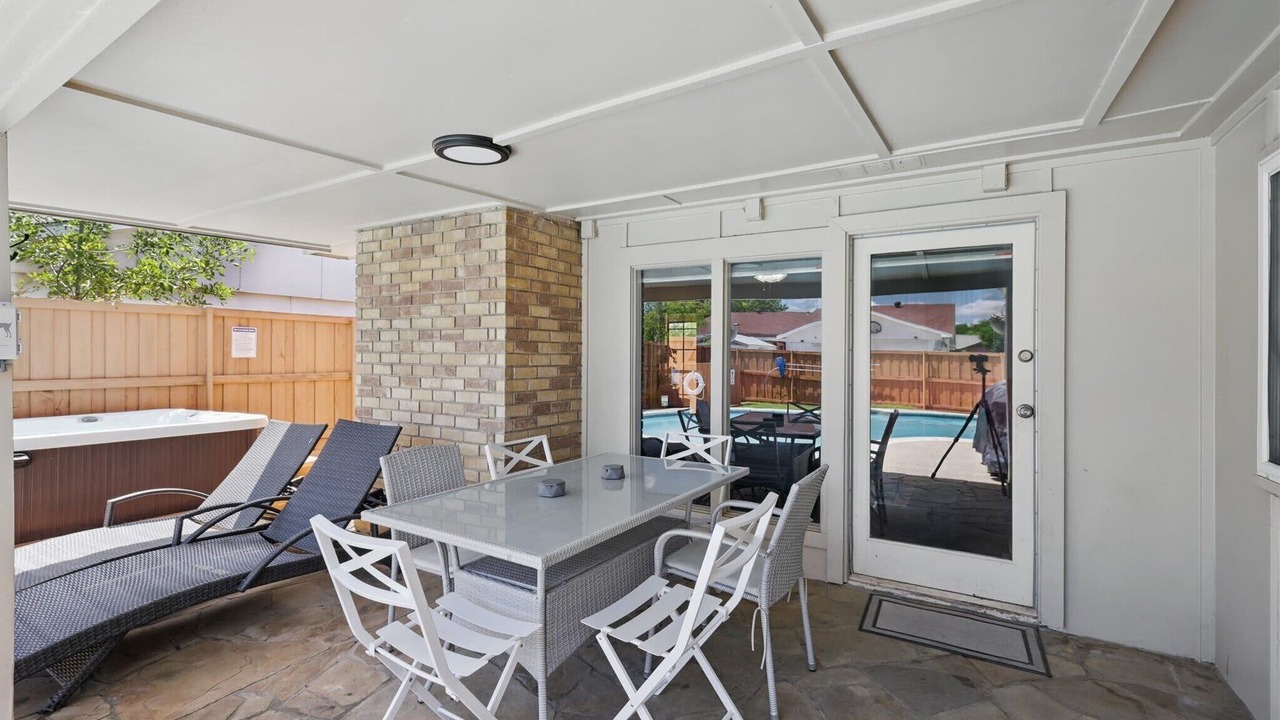 Photo of Outdoor in Northeast Carrollton