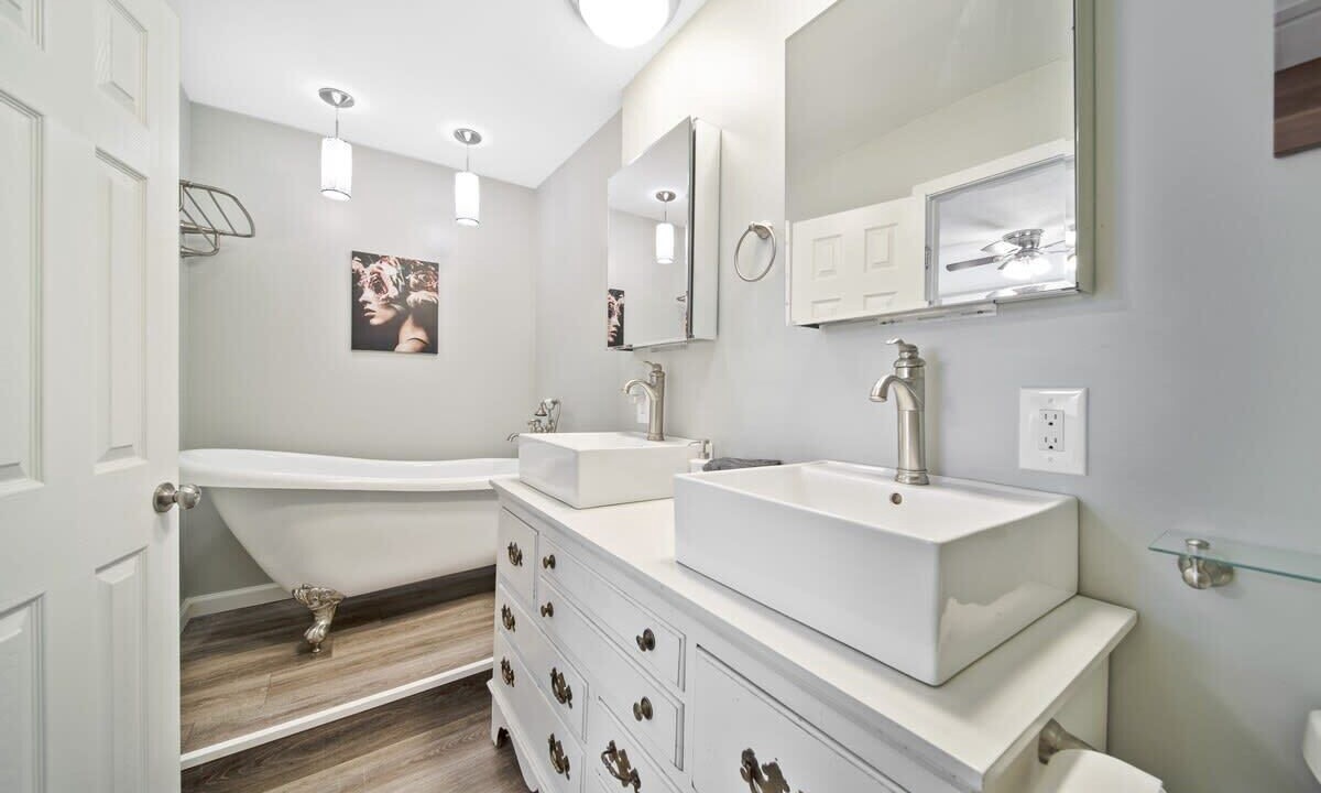 Photo of Bathroom in Northeast Carrollton