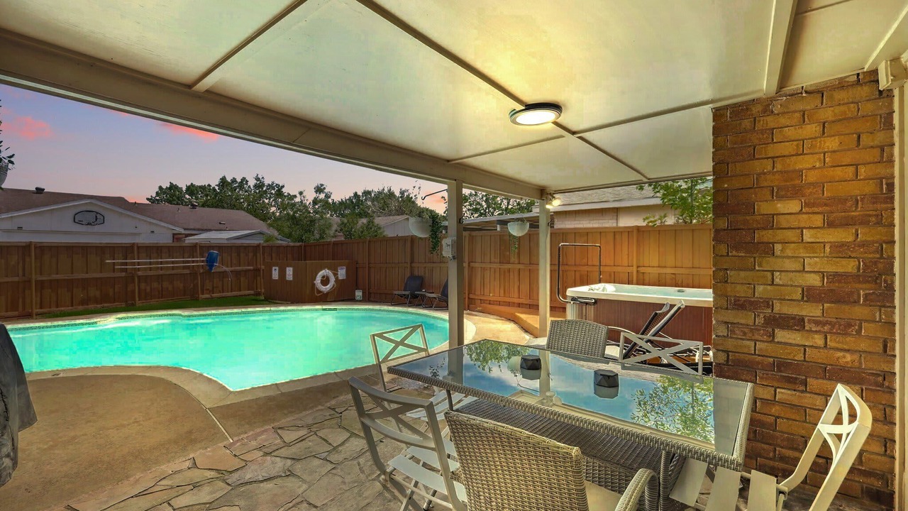 Photo of Outdoor in Northeast Carrollton