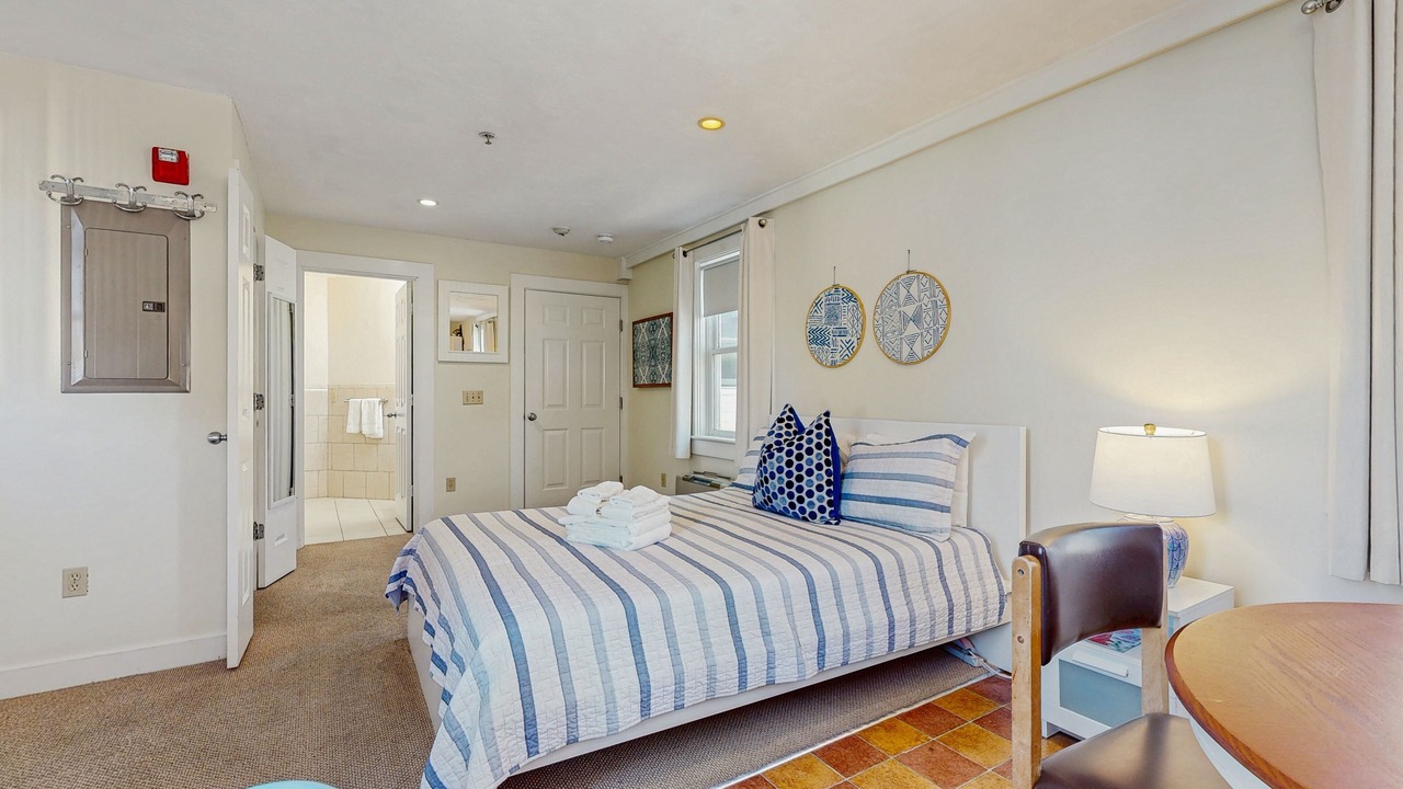 Photo of Bedroom in Commercial Street