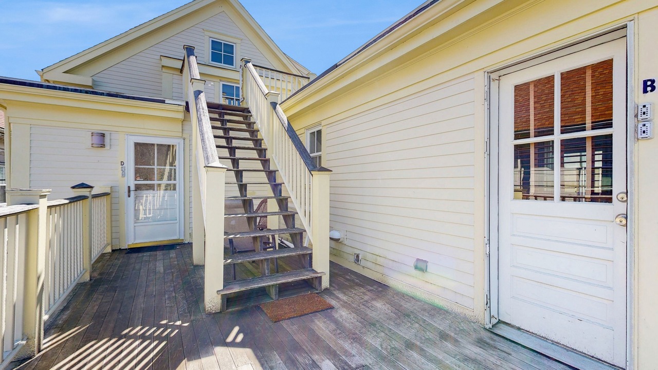 Photo of Outdoor in Commercial Street
