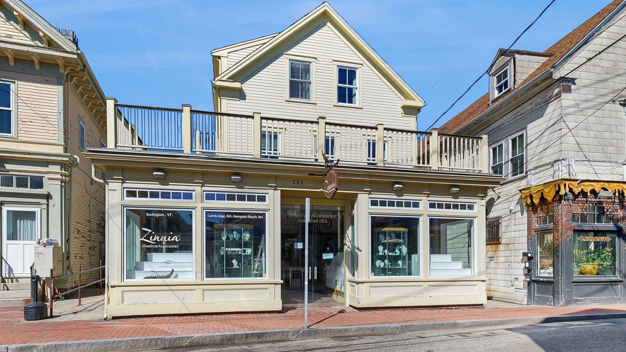 Photo of Outdoor in Commercial Street
