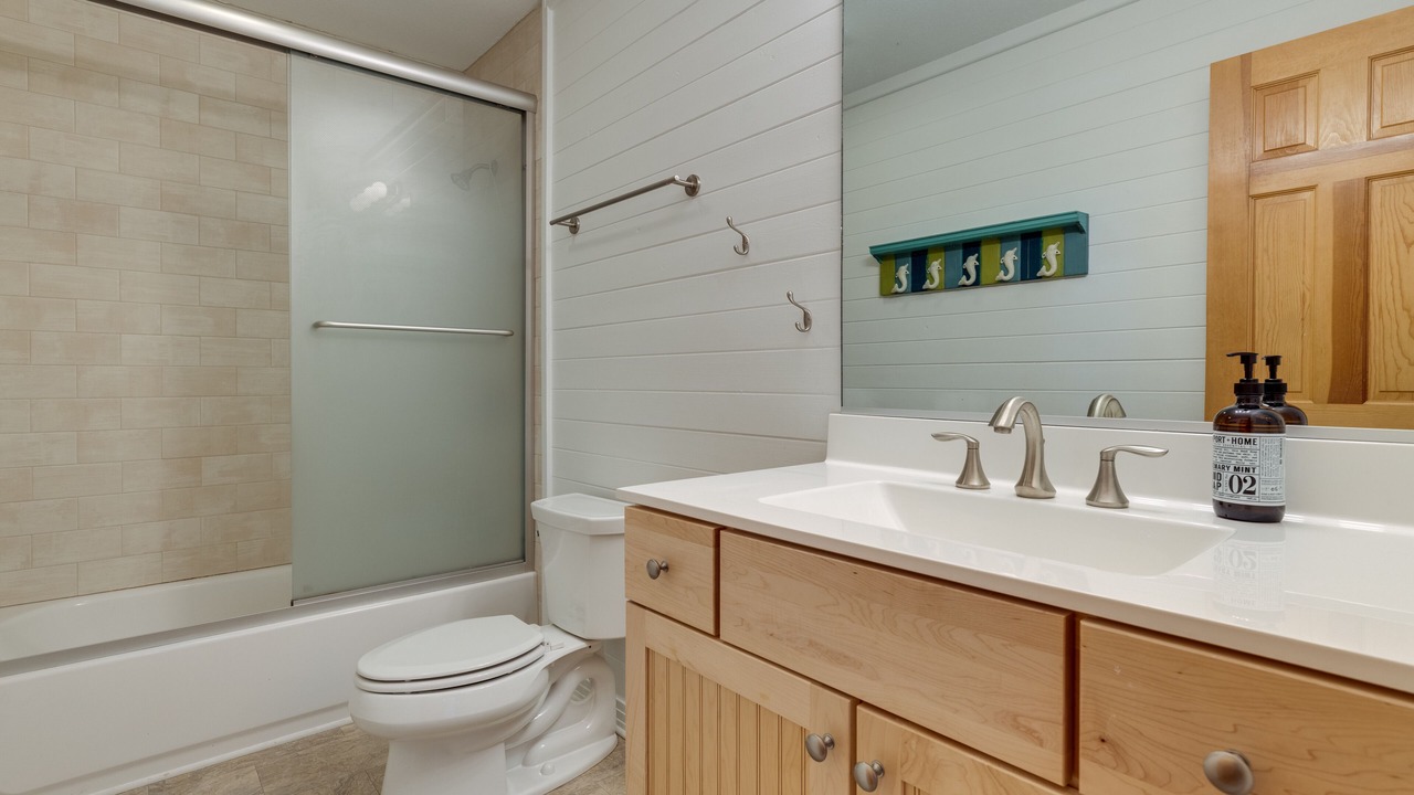 Photo of Bathroom in Ocean Sands