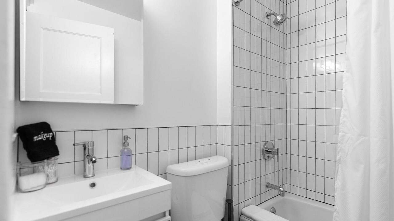 Photo of Bathroom in Lower Nob Hill