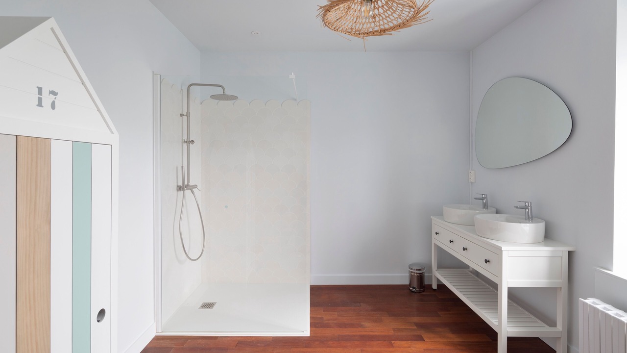 Photo of Bathroom in Dinard