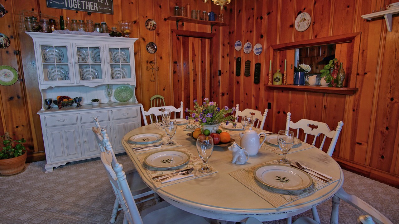Photo of Bedroom in Glen Rose