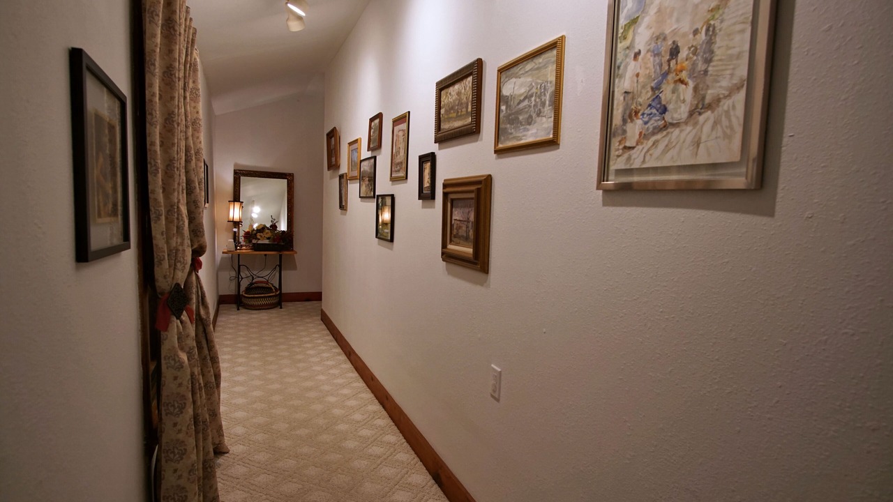 Photo of Bedroom in Glen Rose