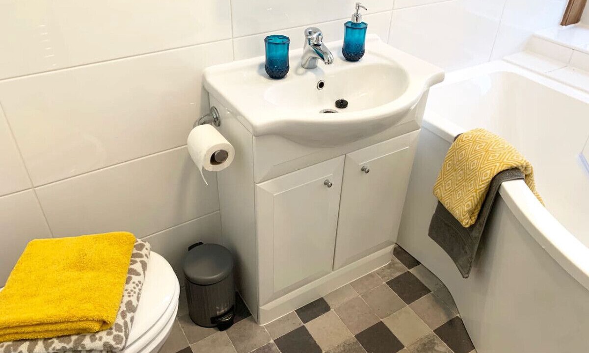 Photo of Bathroom in Glenisla