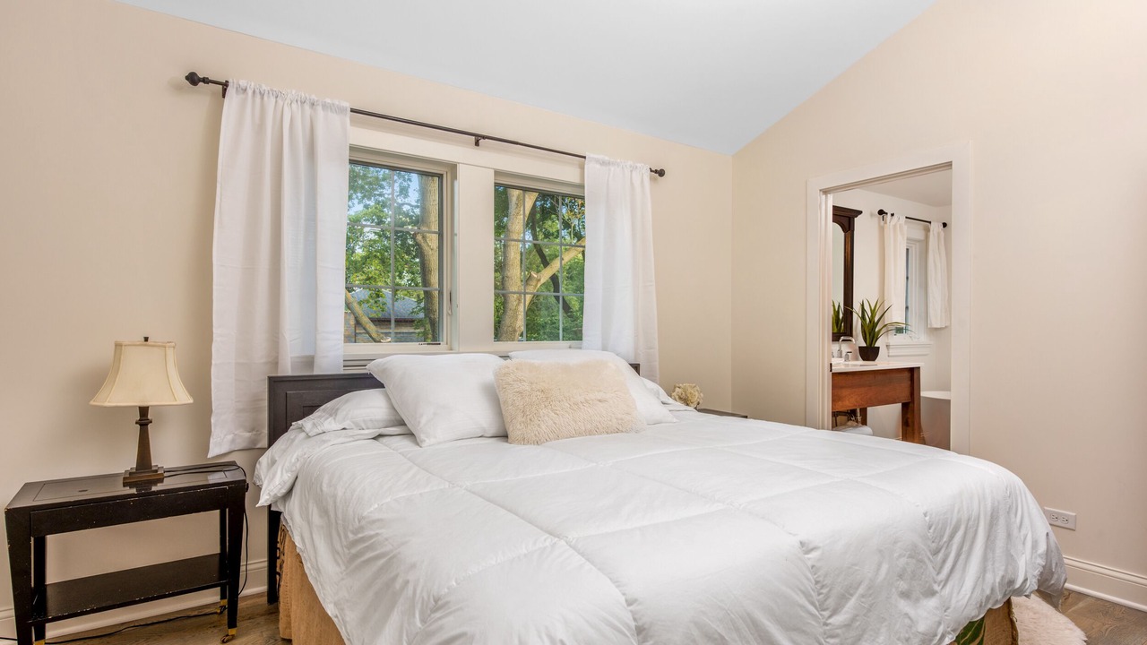Photo of Bedroom in Miller Beach