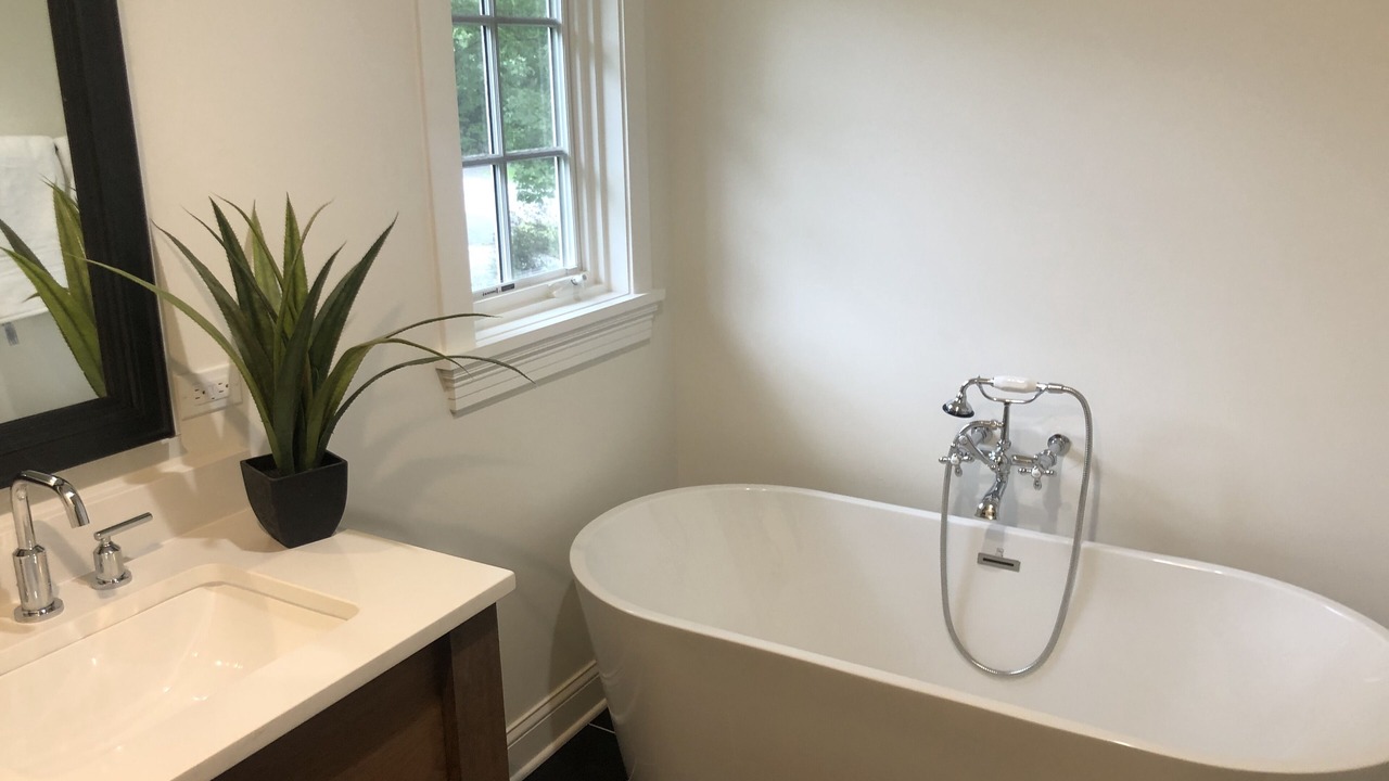 Photo of Bathroom in Miller Beach