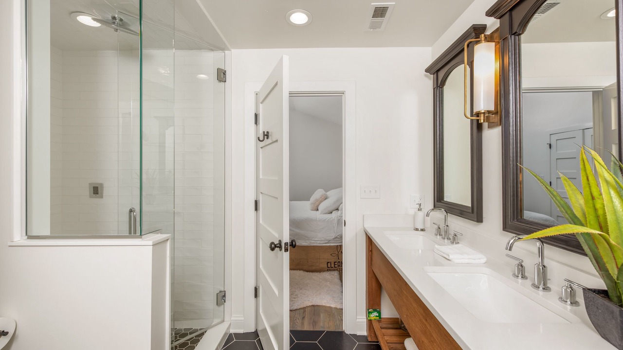Photo of Bathroom in Miller Beach