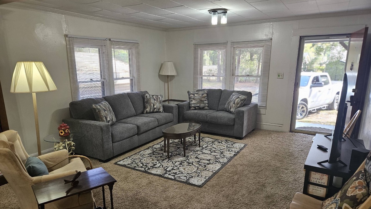 Photo of Livingroom in Lakeside