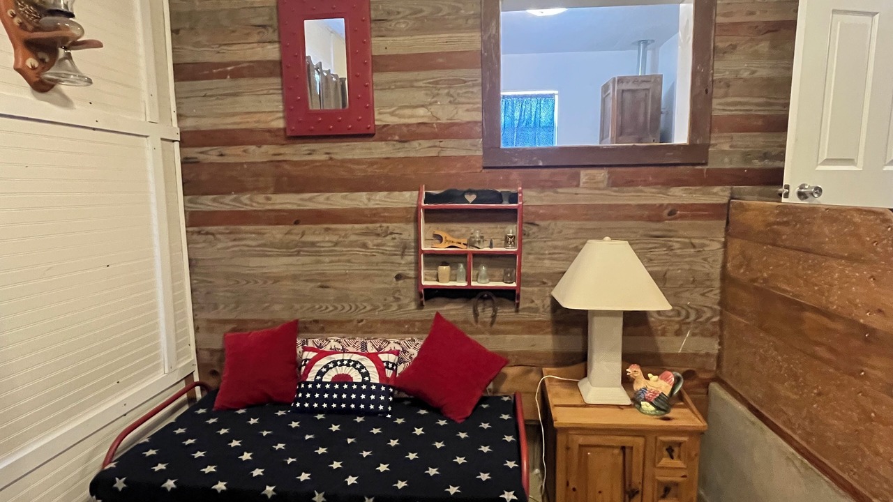 Photo of Bedroom in Brackettville