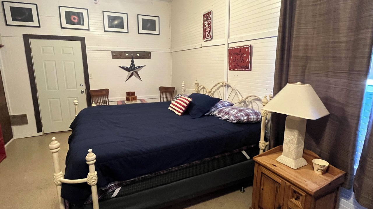 Photo of Bedroom in Brackettville