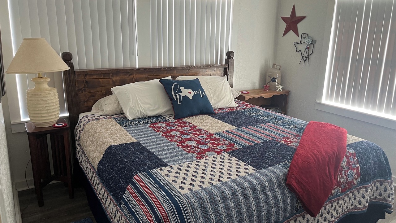 Photo of Bedroom in Brackettville