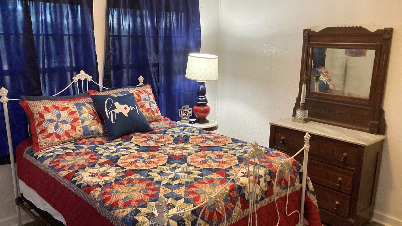 Photo of Bedroom in Brackettville