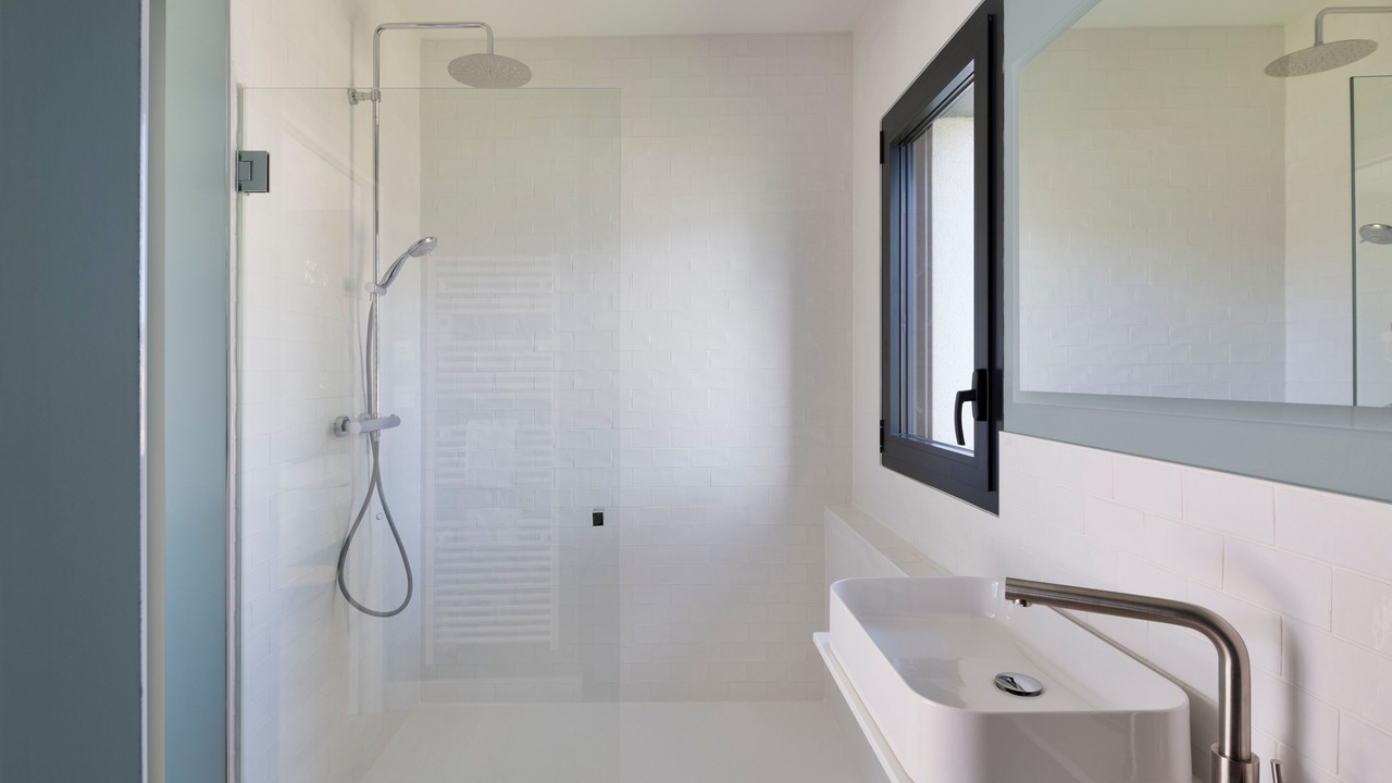 Photo of Bathroom in Saint-Lunaire