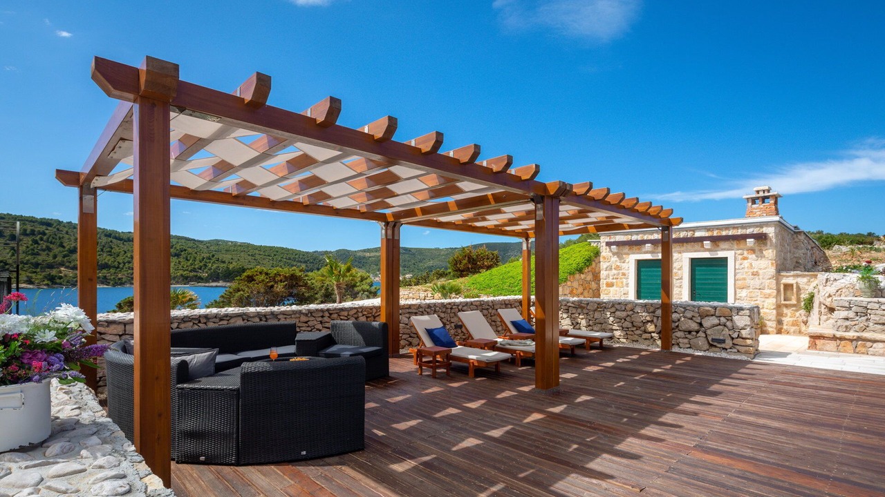 Photo of Patio Balcony in Cove Rogacic