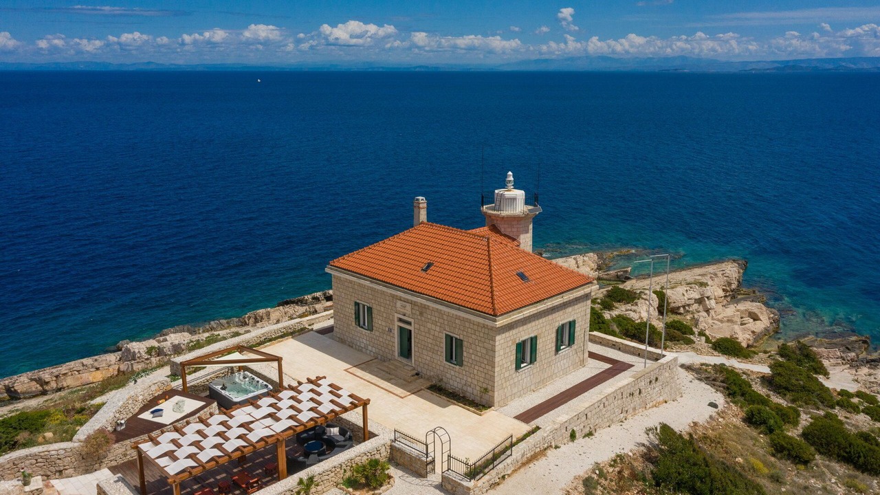 Photo of Outdoor in Cove Rogacic