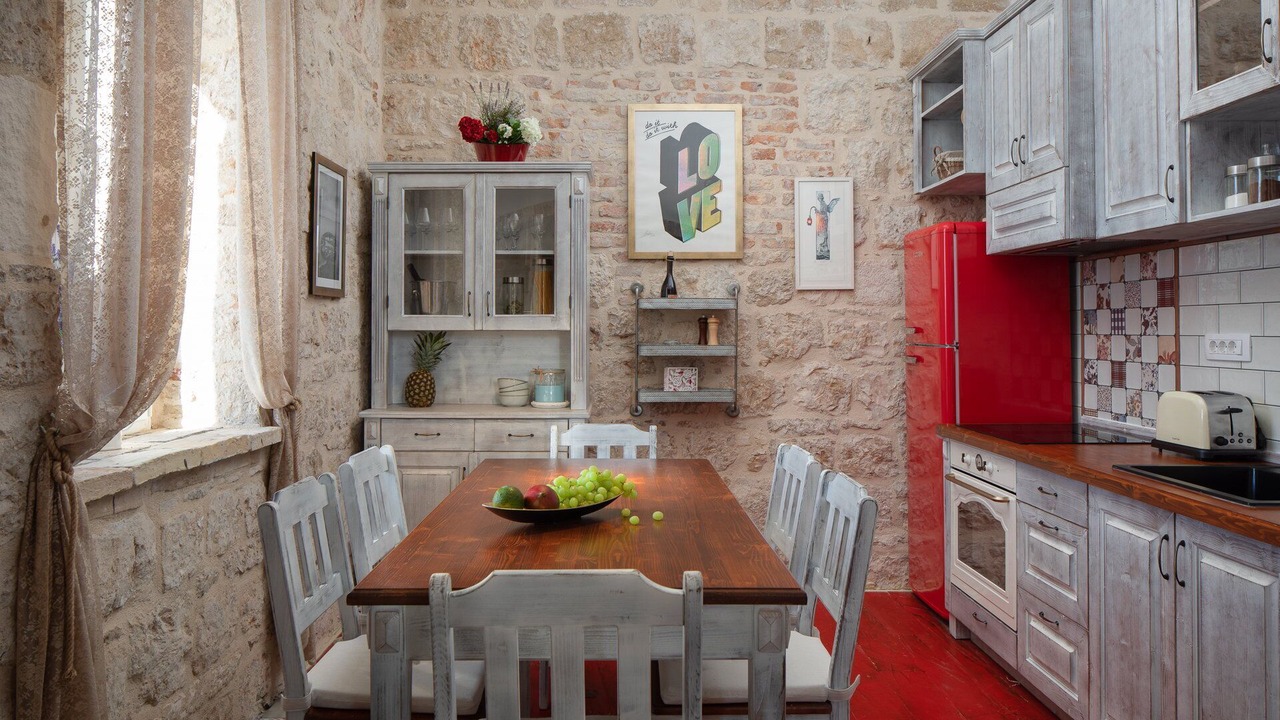 Photo of Kitchen in Cove Rogacic