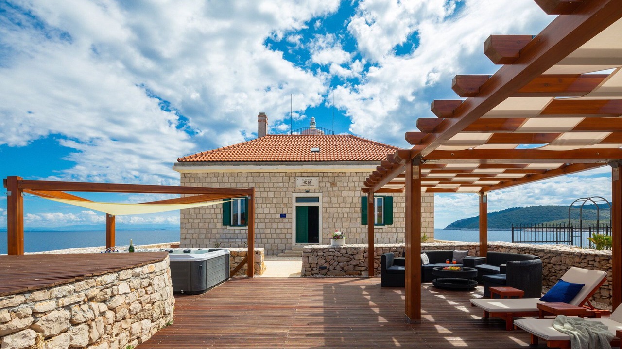 Photo of Patio Balcony in Cove Rogacic