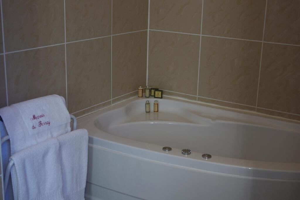 Photo of Bathroom in Saint-Mars-du-Desert