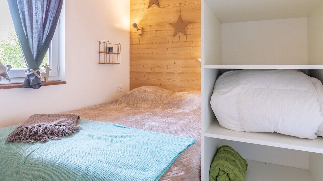 Photo of Bedroom in Genos