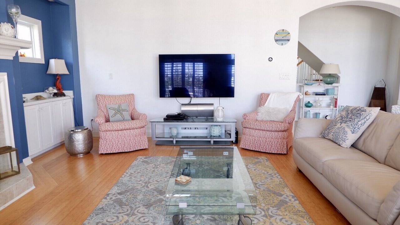 Photo of Livingroom in Cape Charles