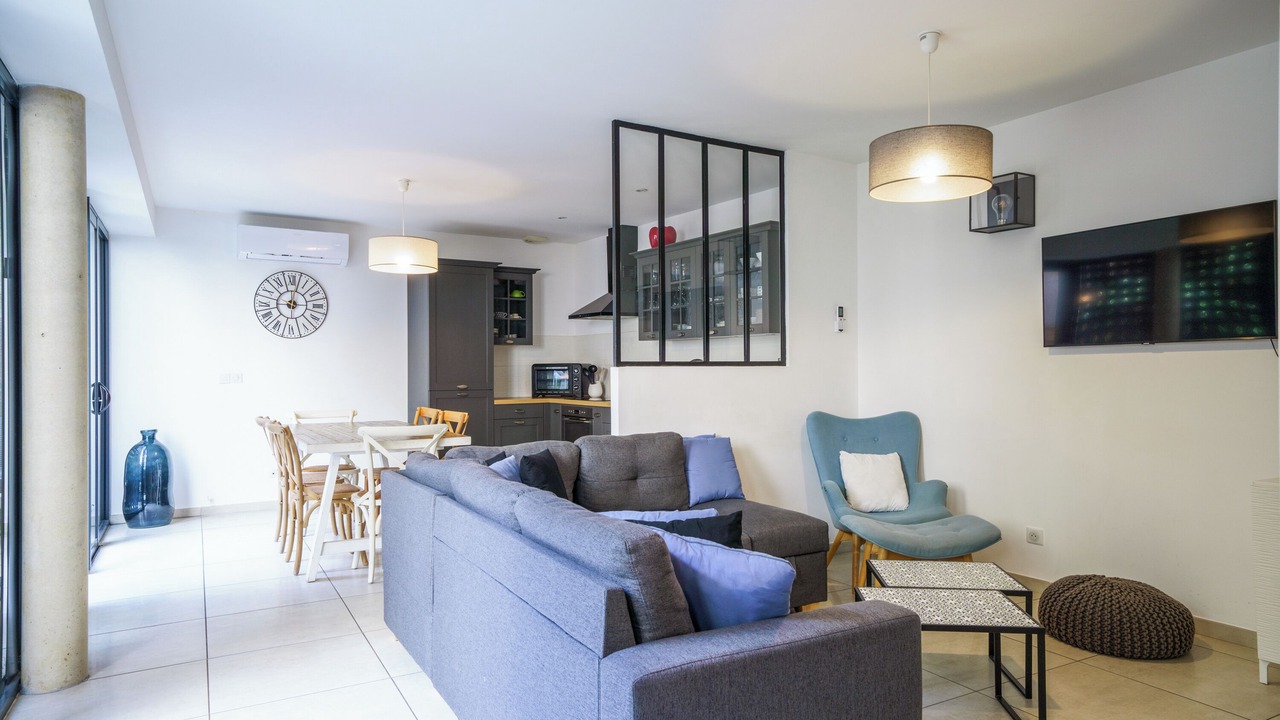 Photo of Livingroom in Tours City Centre